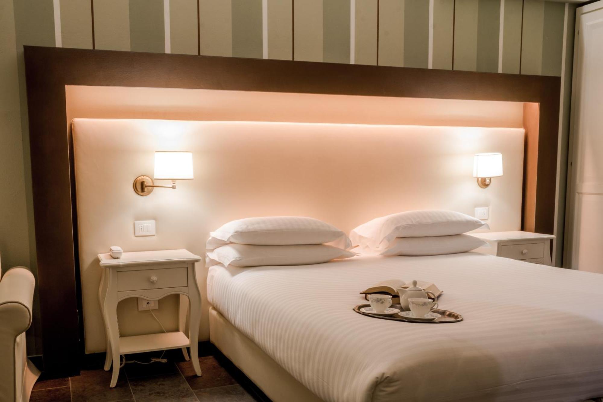 Hotel Le Ali Del Frassino Peschiera del Garda Esterno foto
