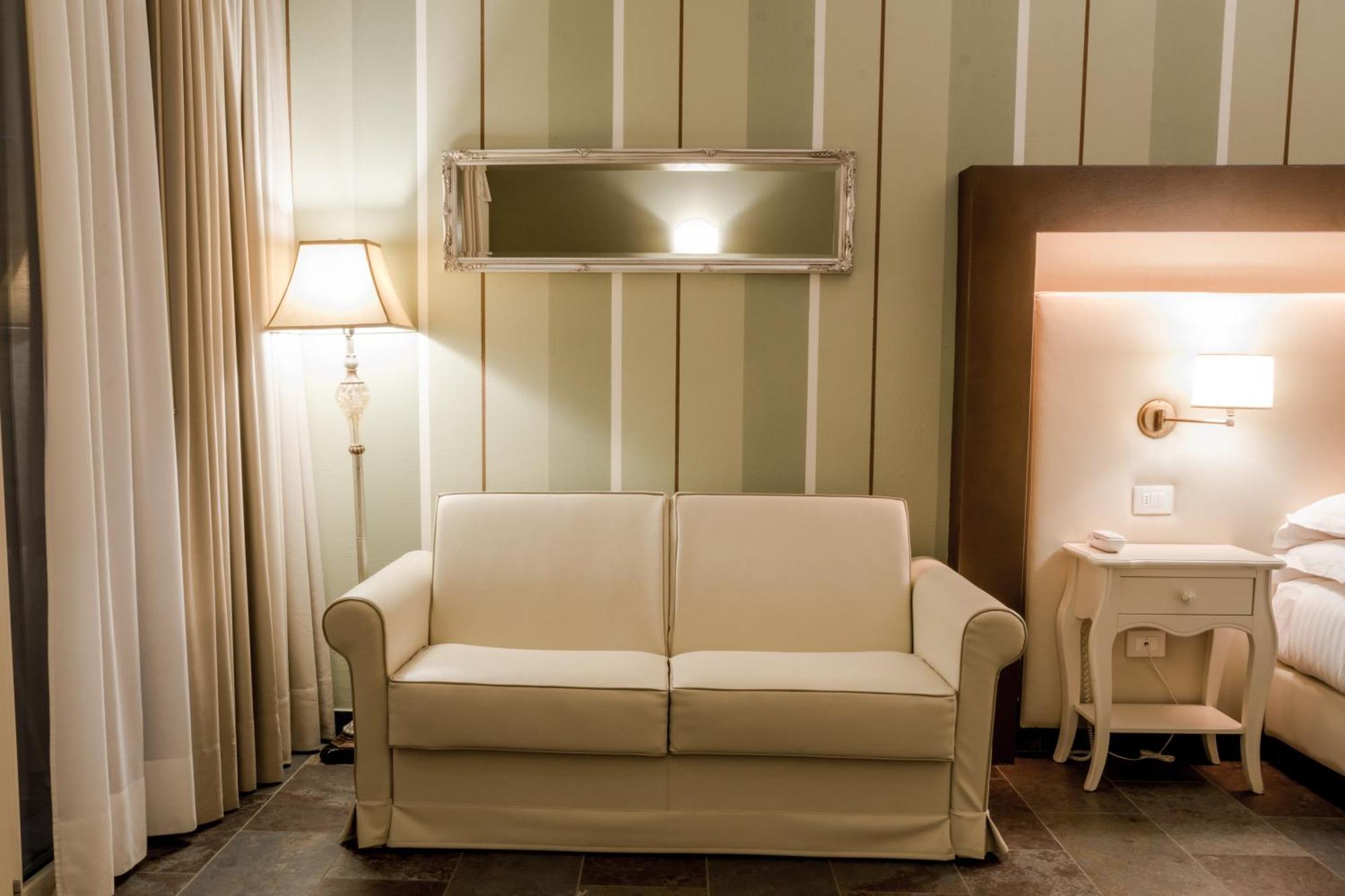 Hotel Le Ali Del Frassino Peschiera del Garda Esterno foto